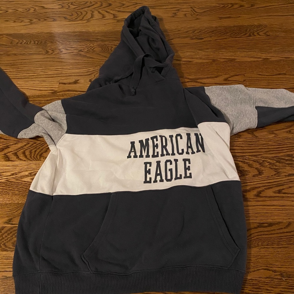 american eagle hoodie